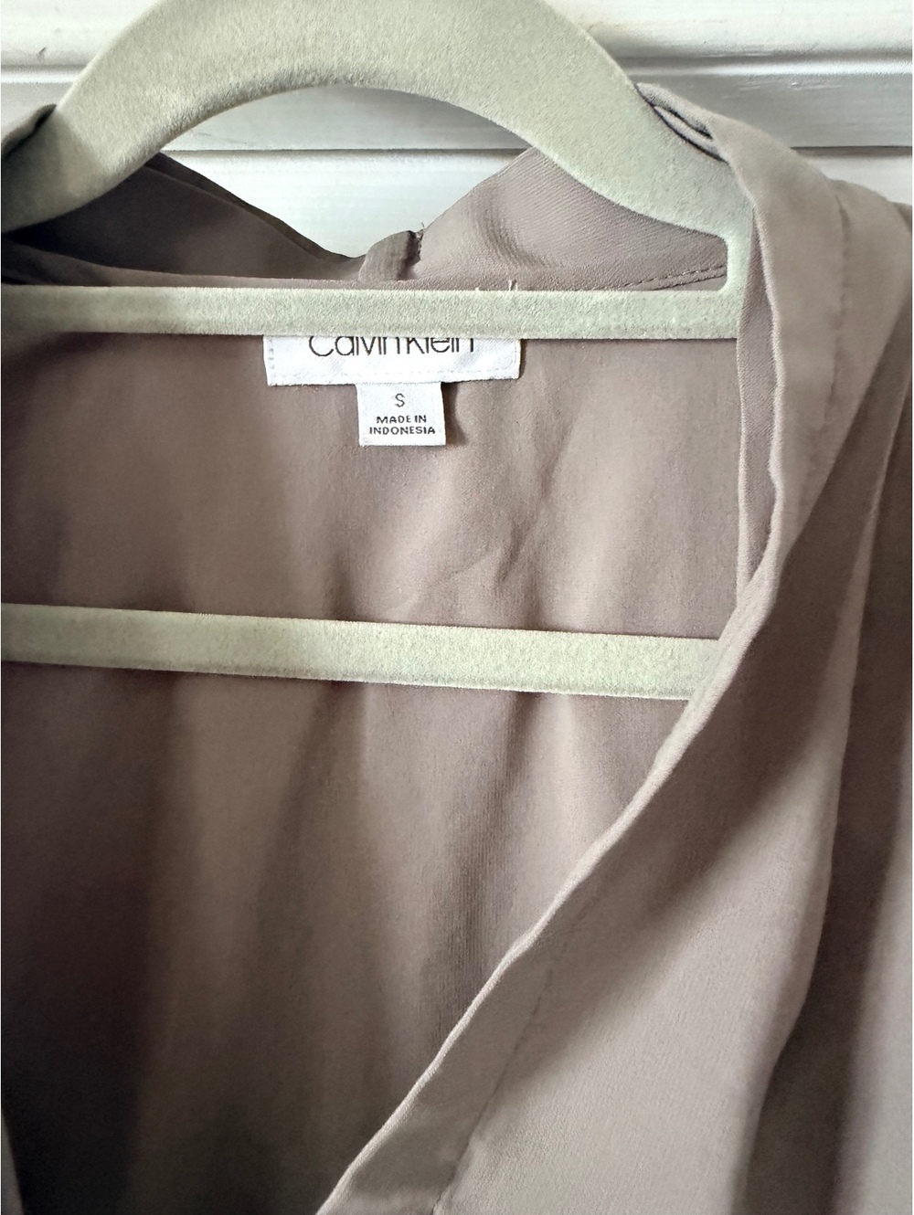 Calvin Klein top - Picture 2 of 4